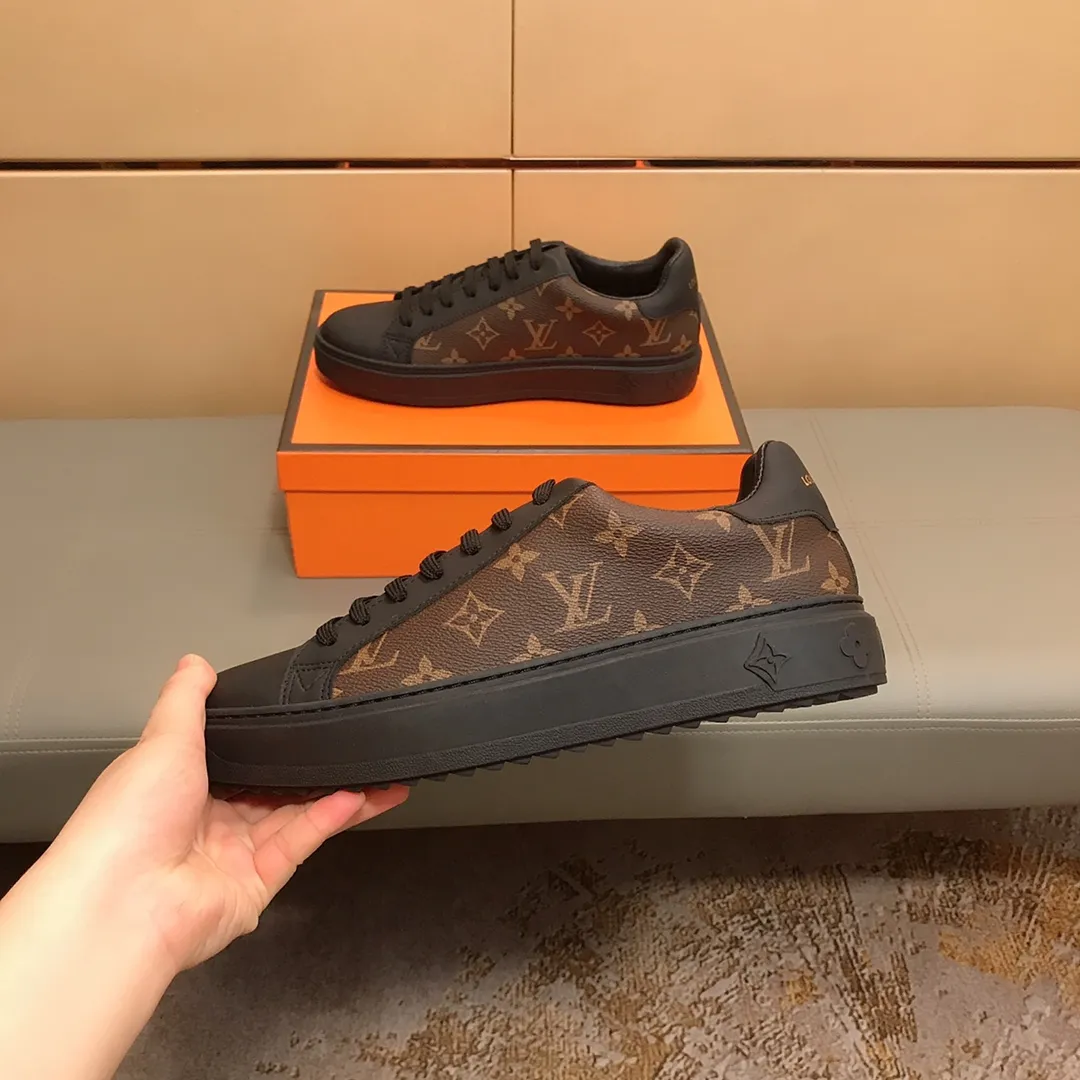 Factory price 380 💎💎👟 (LV Louis Vuitton) New men's casual shoes [proud] hot style, imported special embossed fabric, comfortable pigskin lining, wear-resistant rubber outsole, if you are still worried about wearing matching shoes, then this shoe is your best choice! Code number: 38-44